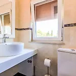 L By Interhome וילה *