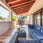 וילה L By Interhome *