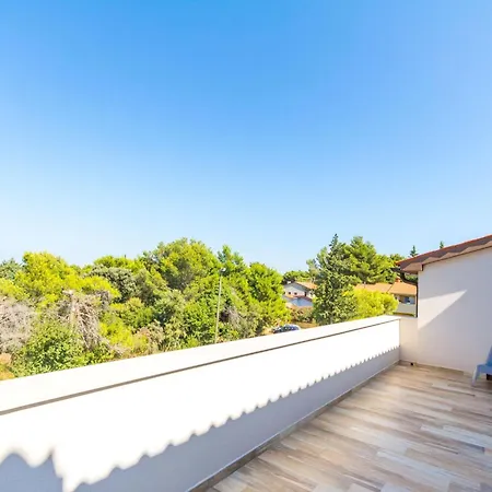 'l' By Interhome Villa Medulin