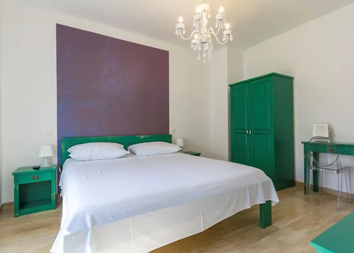 L By Interhome Villa