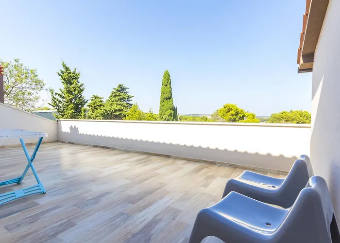 L By Interhome * Medulin