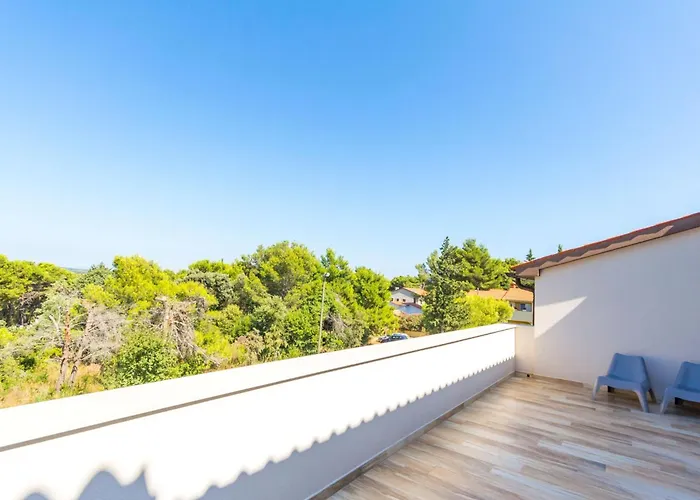 L By Interhome Villa Medulin