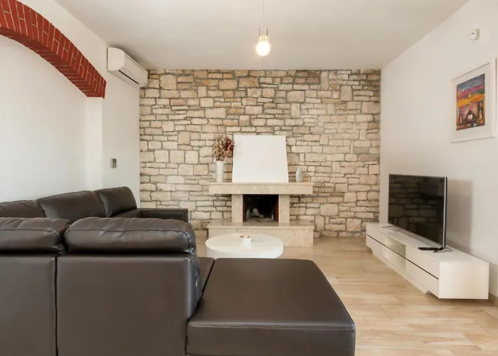 L By Interhome * Medulin