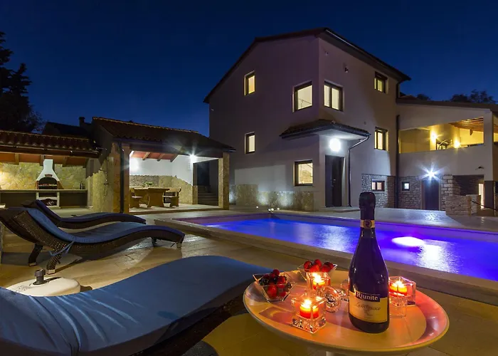 Villa L By Interhome Medulin